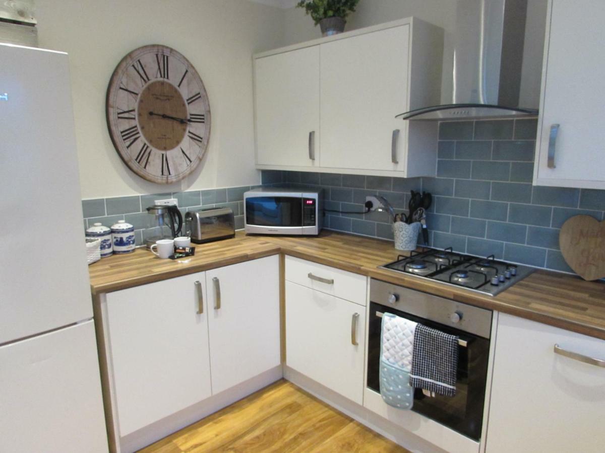 Apartment 1 Exquisite Two King Bedroom With En Suites - Close To The Town Centre, Rail, Airport And Theatre Darlington  Exteriör bild